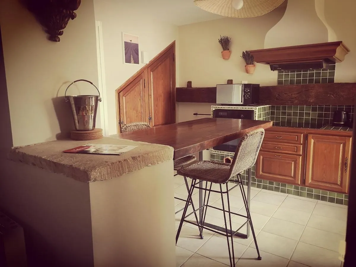 Drome Provencale Maison Familiale Calme Dans Village Valreas 0*,